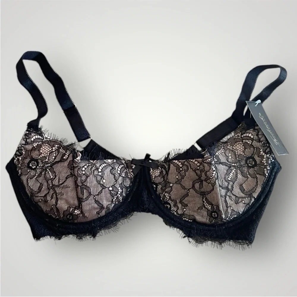 Frederick's of Hollywood lace underwire bra - Picture 4 of 11